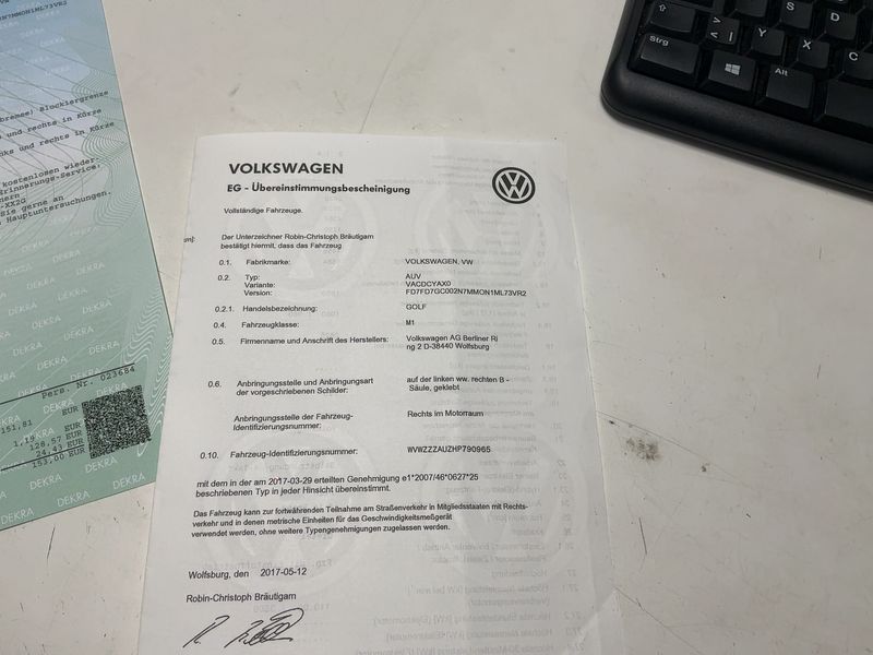 Volkswagen Golf VII 2.0 TDI Highline BlueMotion Tech 2017 – снимка 21