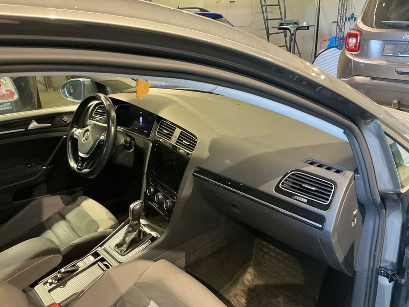 Volkswagen Golf VII 2.0 TDI Highline BlueMotion Tech 2017 – снимка 22