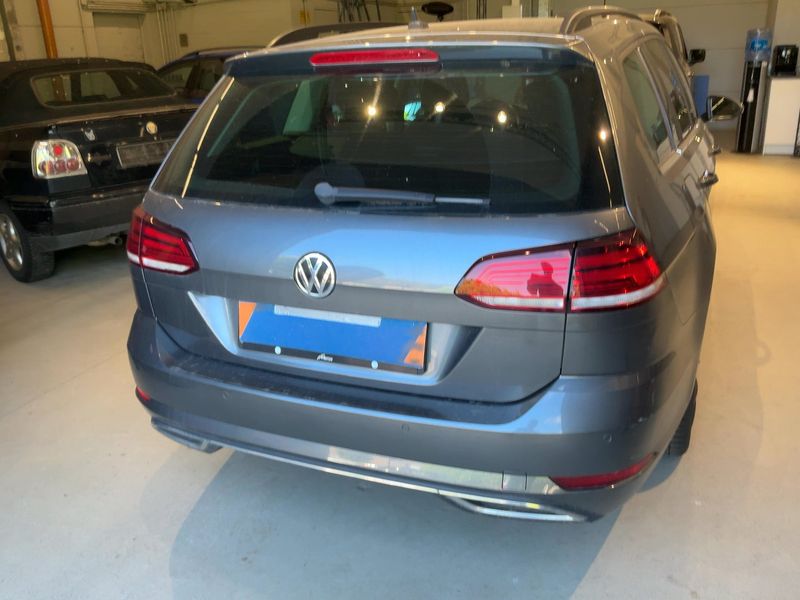 Volkswagen Golf VII 2.0 TDI Highline BlueMotion Tech 2017 – снимка 7