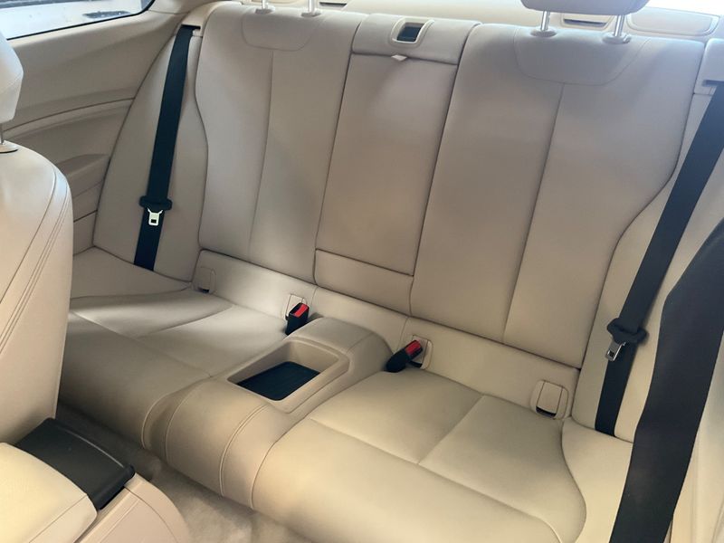BMW 2er 220d Luxury 2015 – снимка 19
