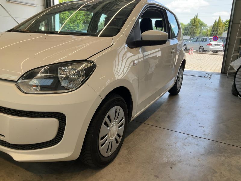 Volkswagen up! 1.0 Move up! 2013 – снимка 2