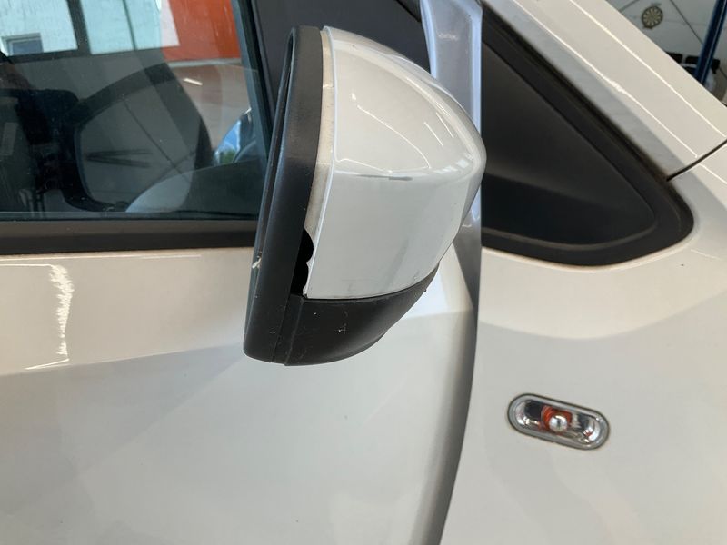 Volkswagen up! 1.0 Move up! 2013 – снимка 25