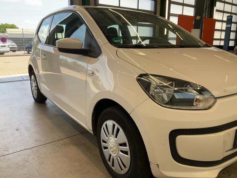 Volkswagen up! 1.0 Move up! 2013 – снимка 12