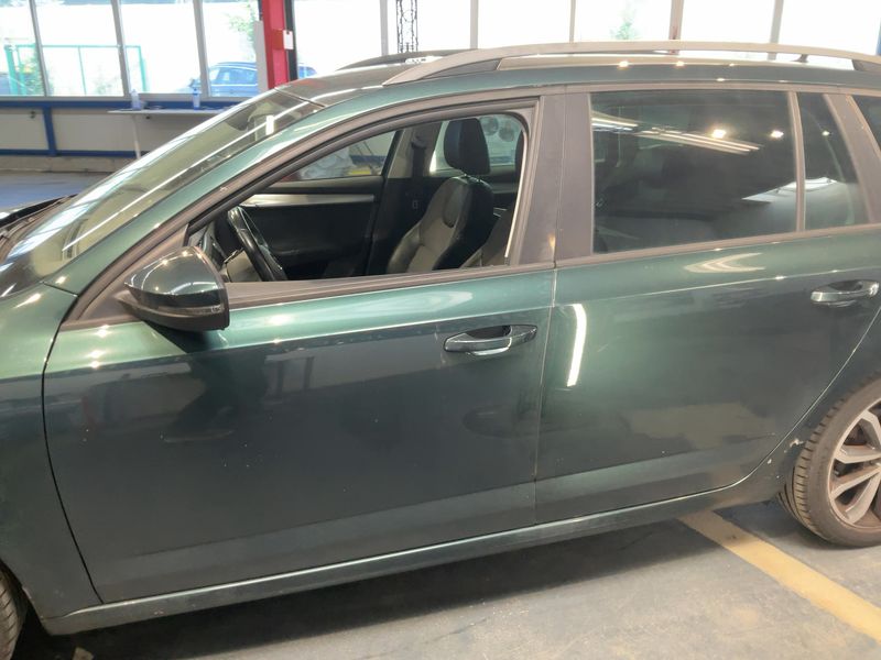 Skoda Octavia 2.0 TDI Elegance 2015 – снимка 4