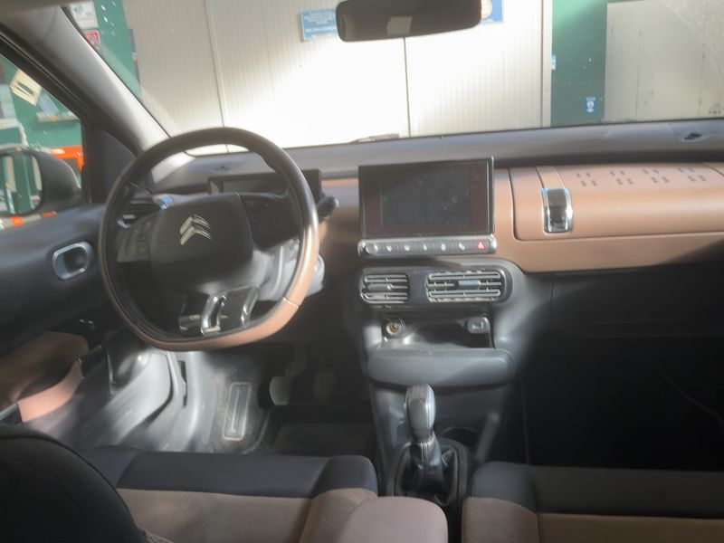 Citroen C4 Cactus 1.6 Blue-HDi Shine 2017 – снимка 17