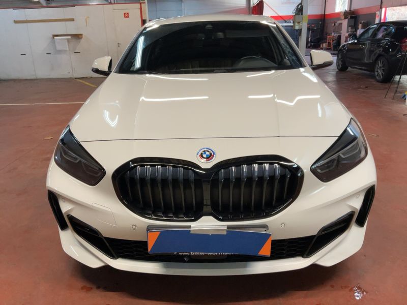 BMW 1er 118d M Sport 2022 – снимка 14