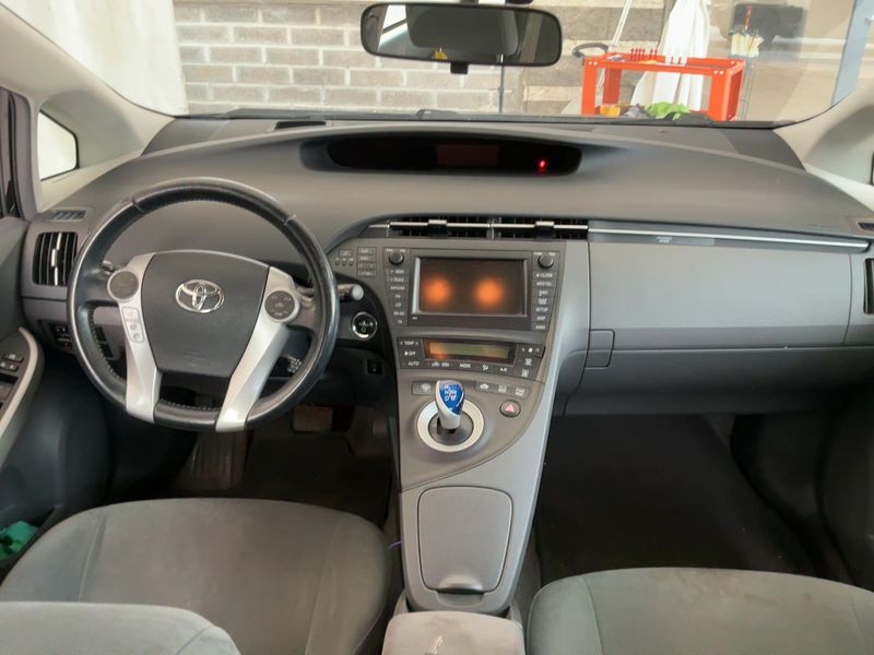 Toyota Prius 1.8 Life 2011 – снимка 17