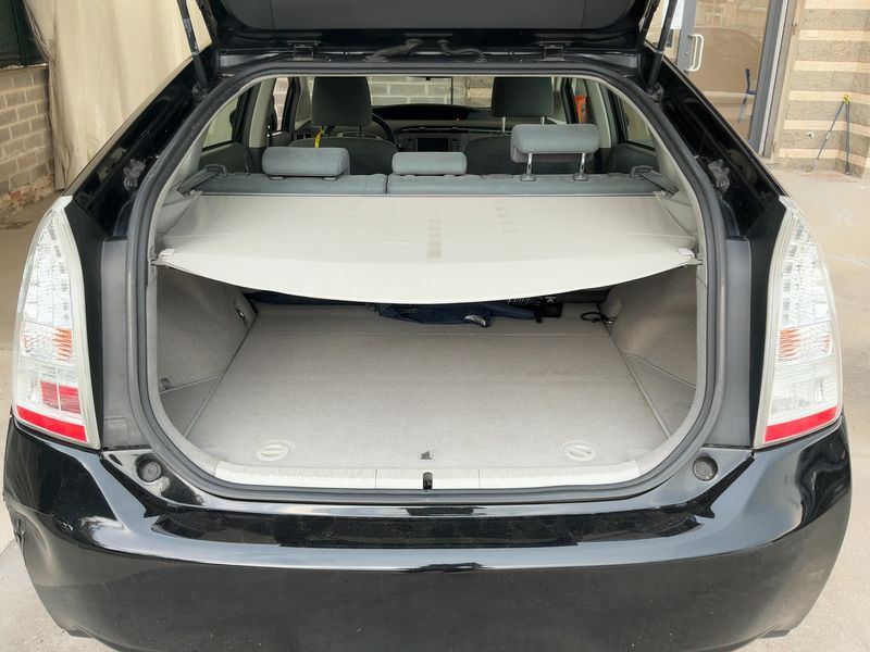 Toyota Prius 1.8 Life 2011 – снимка 15