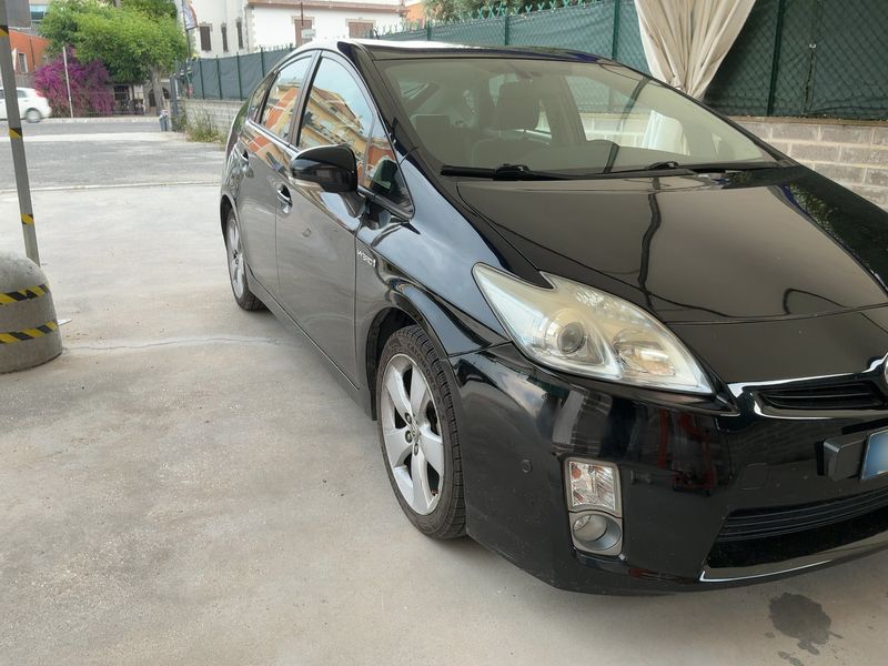 Toyota Prius 1.8 Life 2011 – снимка 12