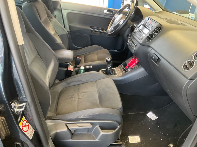 Volkswagen Golf VI Plus 1.6 TDI Highline 2009 – снимка 3