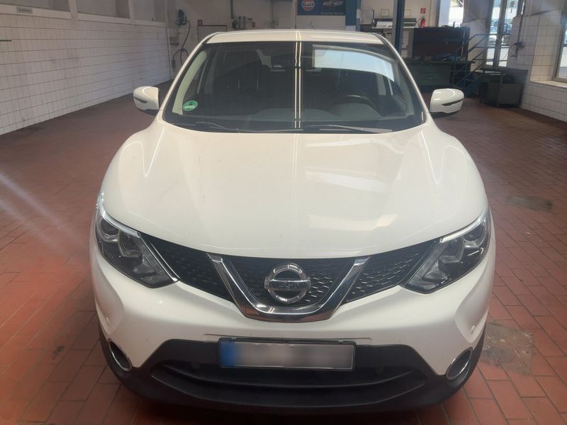 Nissan Qashqai 1.2 Acenta 2015 – снимка 14