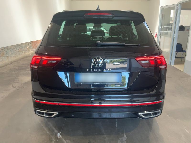 Volkswagen Tiguan 2.0 TDI R-Line 2023 – снимка 7