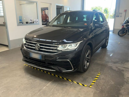Volkswagen Tiguan 2.0 TDI R-Line 2023 – снимка 1