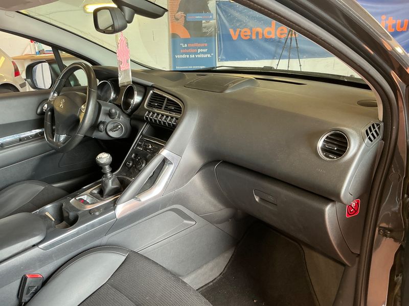 Peugeot 3008 1.2 e-THP Allure 2016 – снимка 3