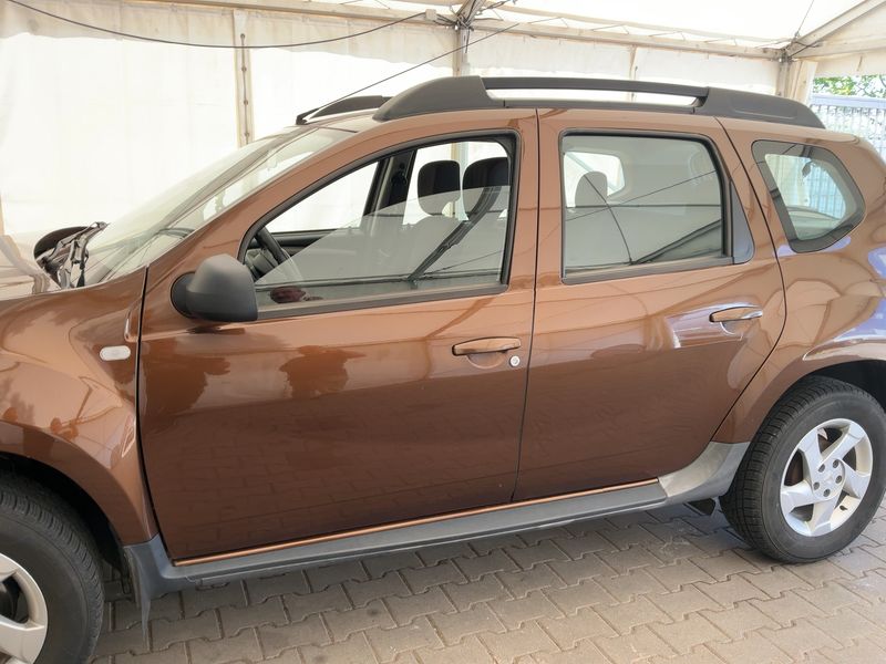 Dacia Duster 1.6 Laureate 4x4 2013 – снимка 4