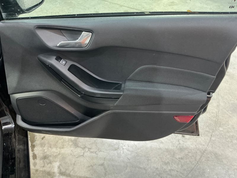 Ford Fiesta 1.0 EcoBoost Cool&Connect 2020 – снимка 31