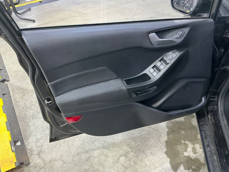Ford Fiesta 1.0 EcoBoost Cool&Connect 2020 – снимка 28