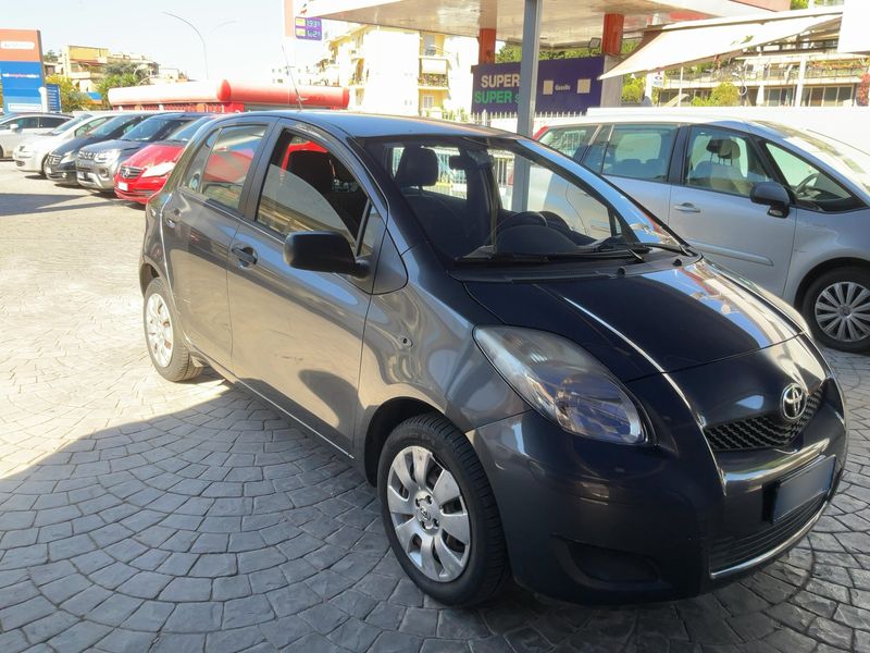 Toyota Yaris 1.0 VVT-i Now 2009 – снимка 12