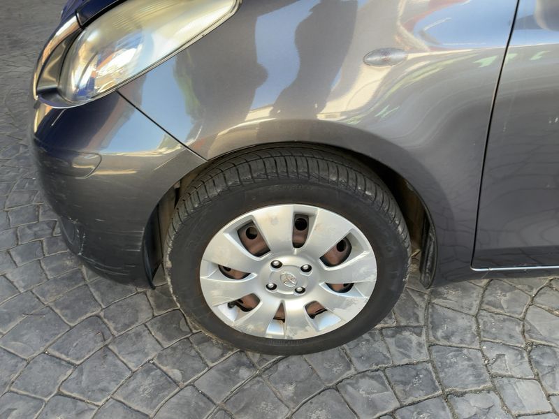 Toyota Yaris 1.0 VVT-i Now 2009 – снимка 3