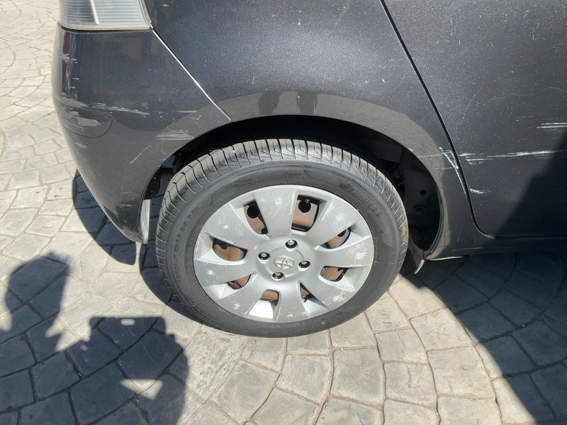 Toyota Yaris 1.0 VVT-i Now 2009 – снимка 9