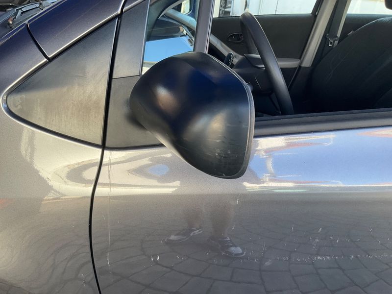 Toyota Yaris 1.0 VVT-i Now 2009 – снимка 34