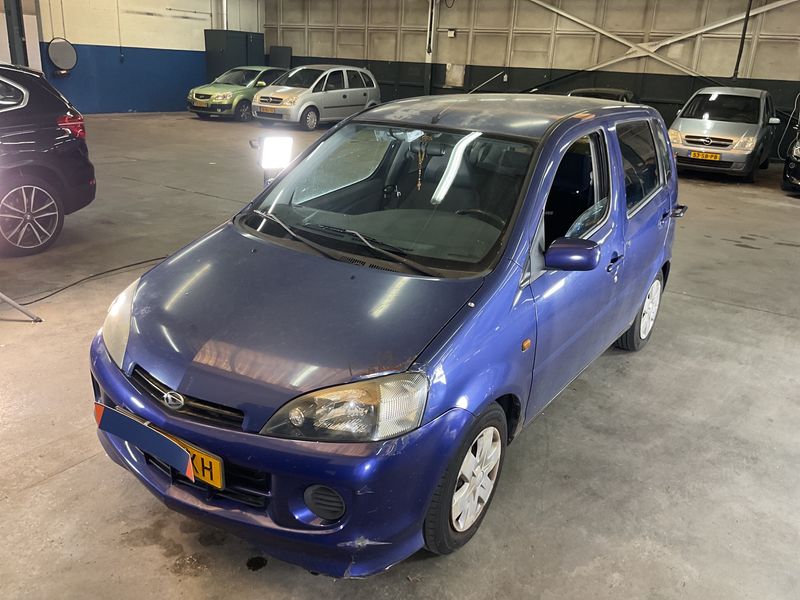 Daihatsu YRV 1.3 Edition 2006 – снимка 1