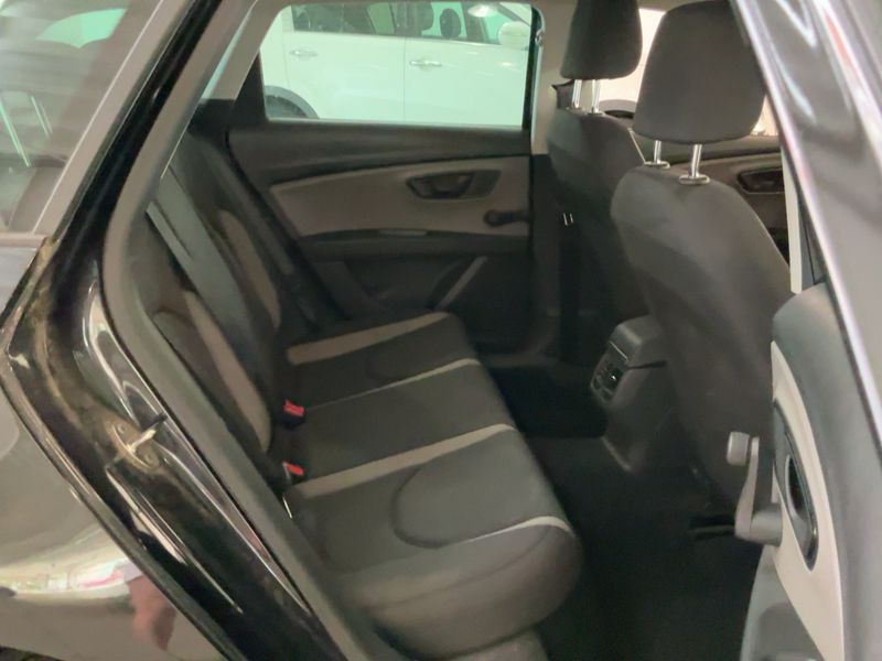 Seat Leon 1.6 TDI Reference 2014 – снимка 19
