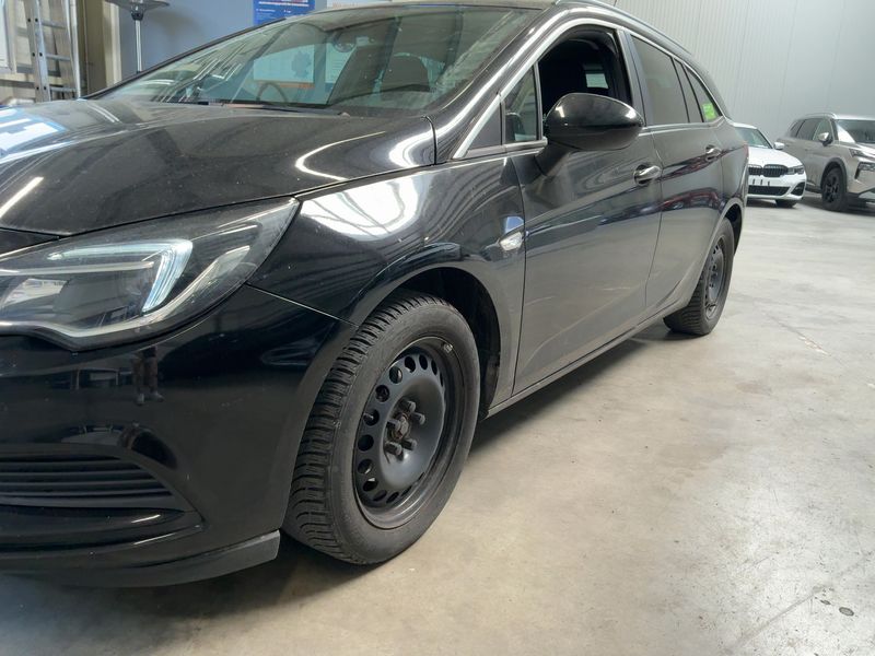 Opel Astra 1.0 Turbo Edition Start/Stop 2016 – снимка 2
