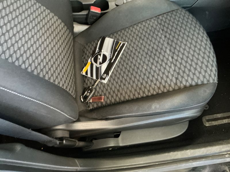 Opel Astra 1.0 Turbo Edition Start/Stop 2016 – снимка 27