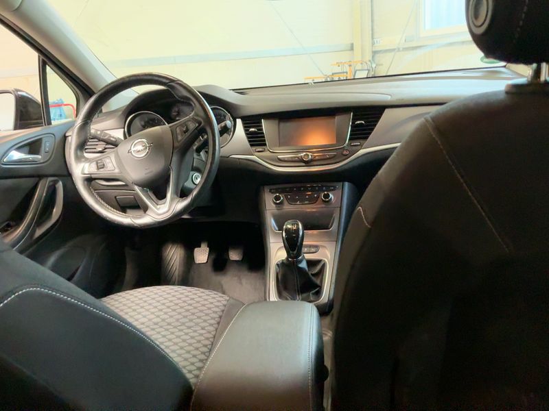 Opel Astra 1.0 Turbo Edition Start/Stop 2016 – снимка 18