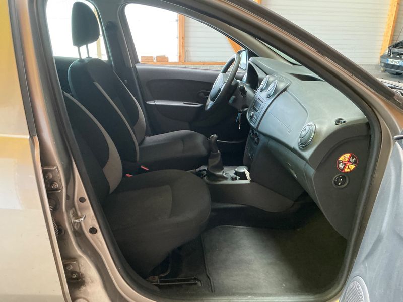 Dacia Logan MCV 1.5 dCi Ambiance 2014 – снимка 3