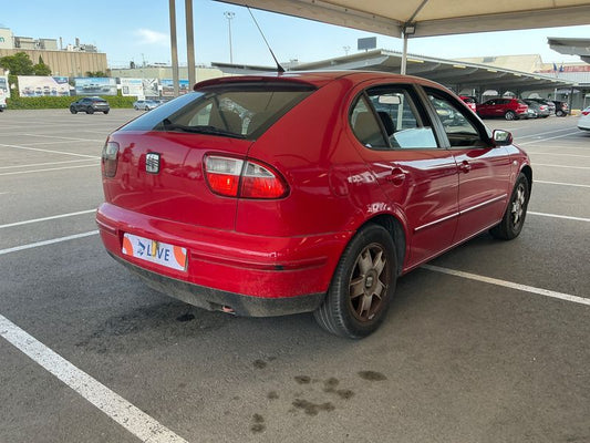 Seat Leon 1.9 TDI Sport 2001 – снимка 2