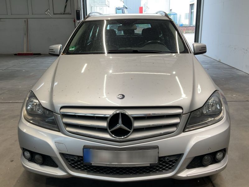 Mercedes-Benz C-Klasse C 220 CDI T BlueEfficiency Classic 2013 – снимка 9