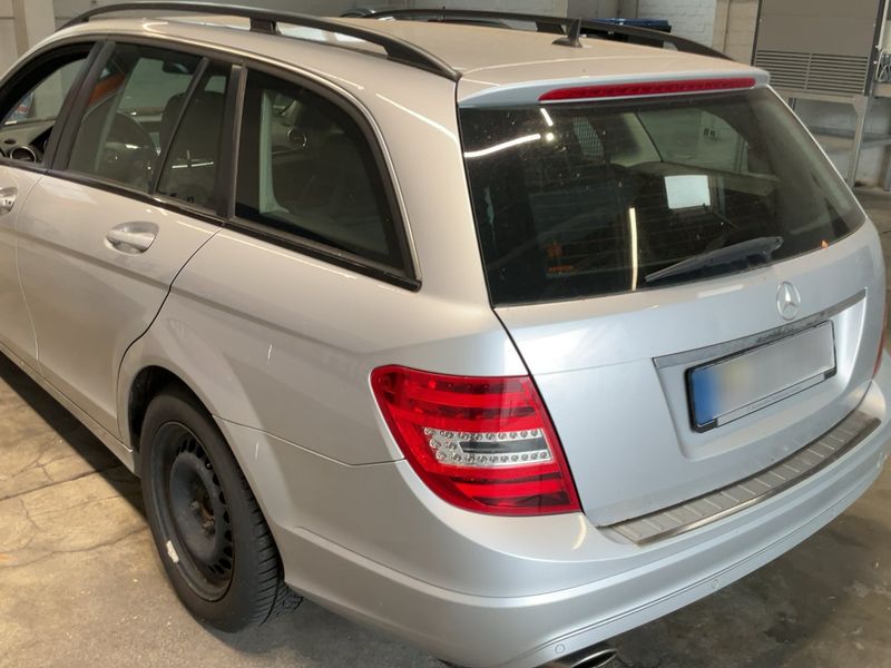 Mercedes-Benz C-Klasse C 220 CDI T BlueEfficiency Classic 2013 – снимка 3
