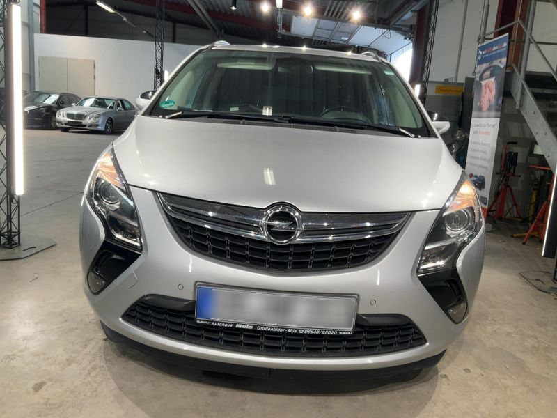 Opel Zafira Tourer 1.4 Turbo Edition 2011 – снимка 14