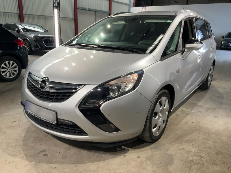 Opel Zafira Tourer 1.4 Turbo Edition 2011 – снимка 1