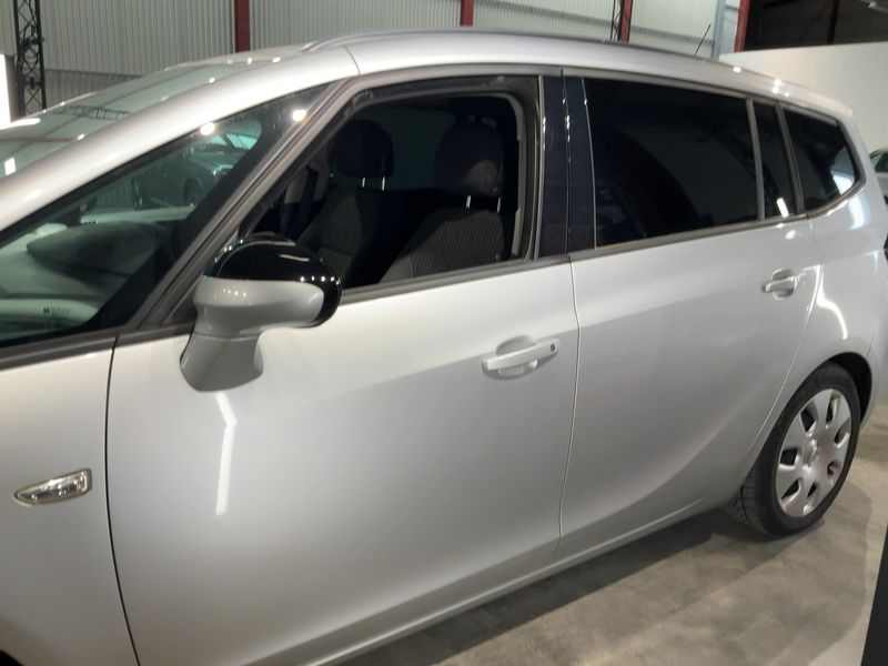 Opel Zafira Tourer 1.4 Turbo Edition 2011 – снимка 4