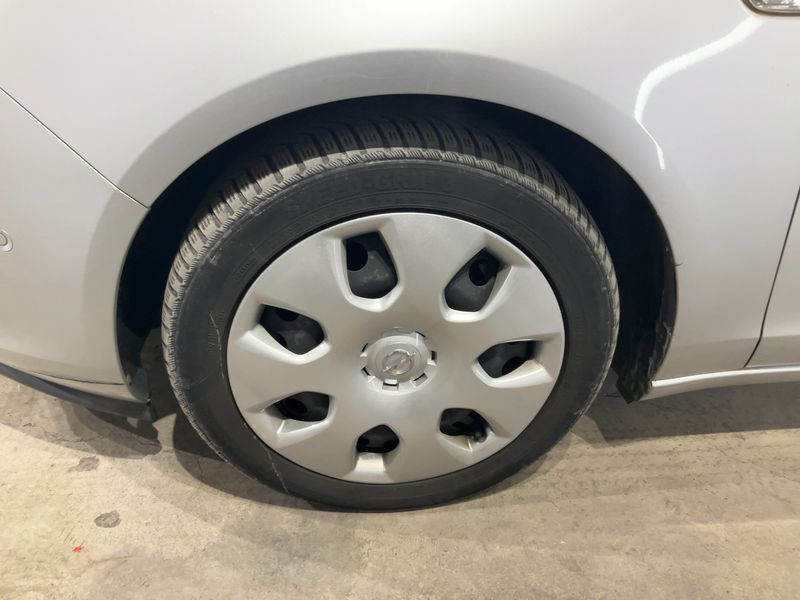 Opel Zafira Tourer 1.4 Turbo Edition 2011 – снимка 3
