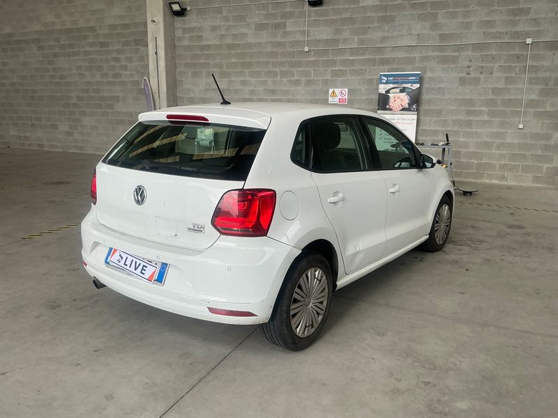 Volkswagen Polo 1.4 TDI Comfortline BlueMotion Tech 2017 – снимка 2