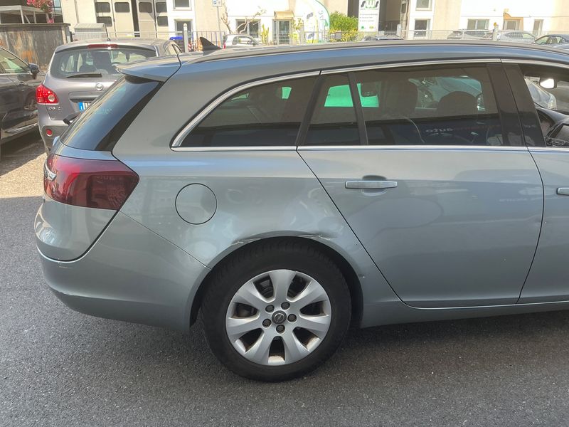 Opel Insignia Sports Tourer 2.0 CDTI Cosmo 2014 – снимка 8