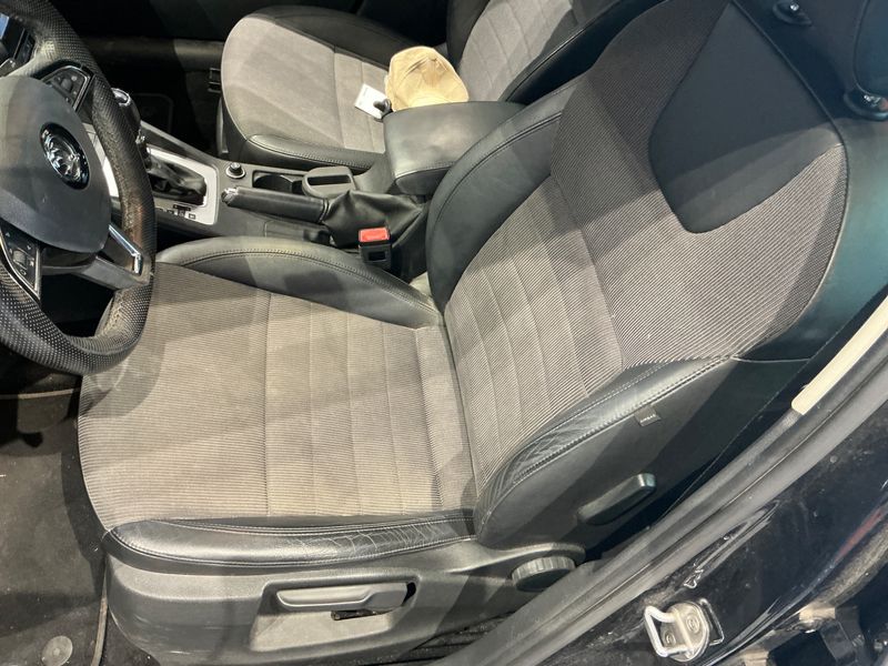 Skoda Octavia 1.4 TSI Elegance 2014 – снимка 24