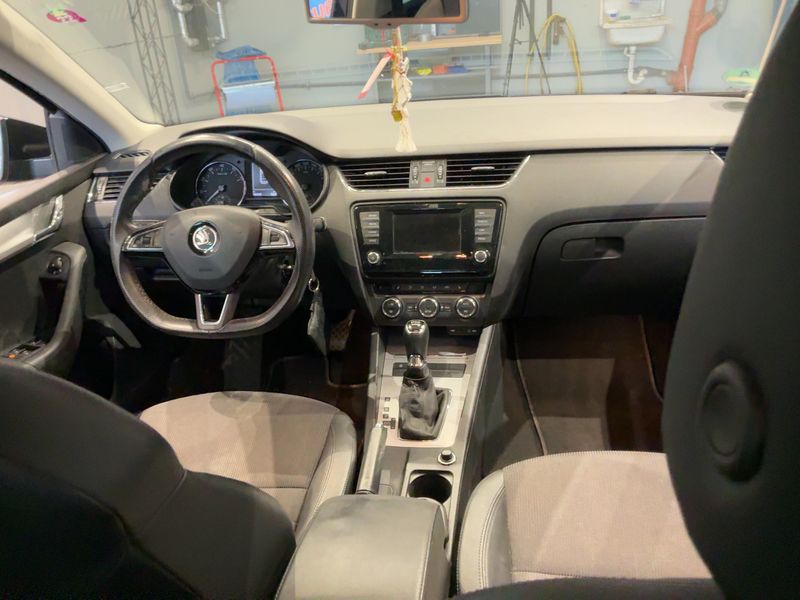 Skoda Octavia 1.4 TSI Elegance 2014 – снимка 18