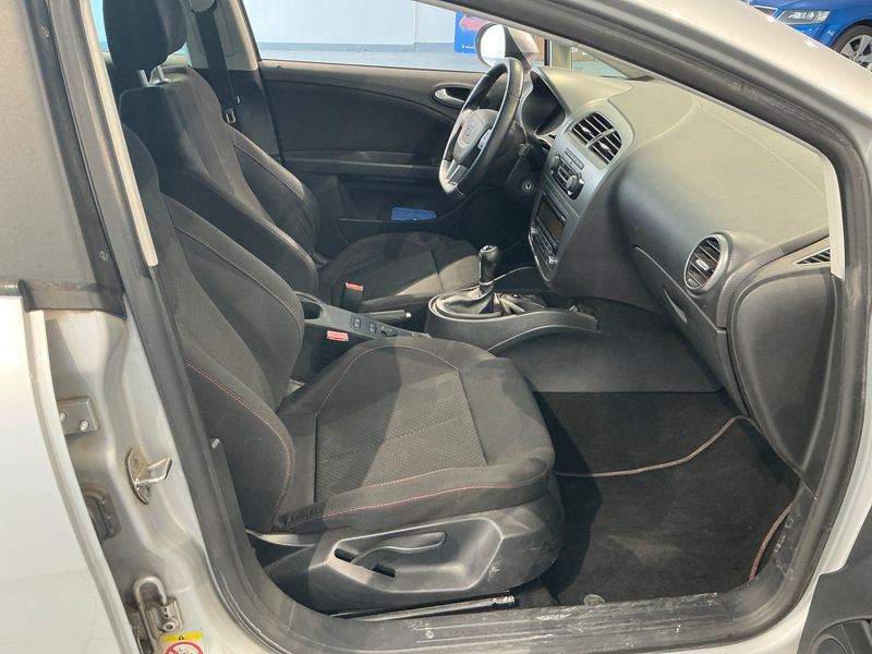 Seat Leon 2.0 TDI FR 2012 – снимка 3