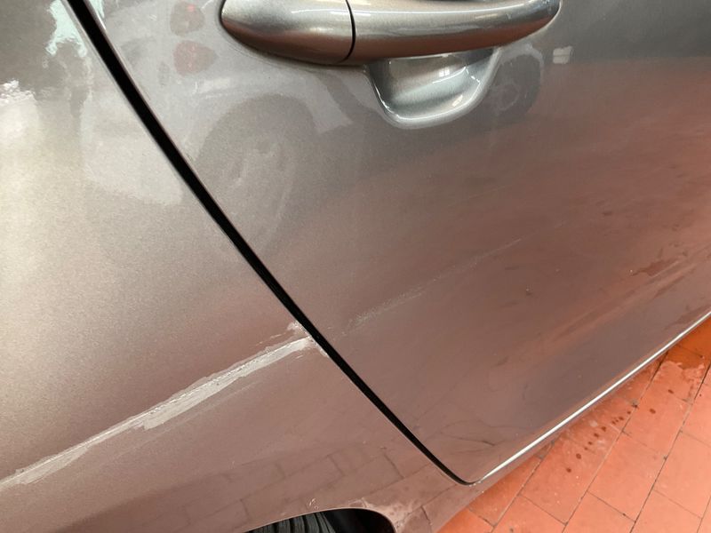 Kia Carens 1.7 CRDi Vision 2015 – снимка 27