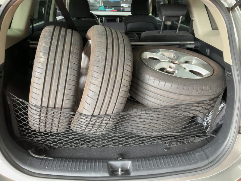 Kia Carens 1.7 CRDi Vision 2015 – снимка 16