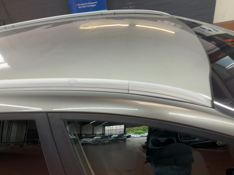Kia Carens 1.7 CRDi Vision 2015 – снимка 13