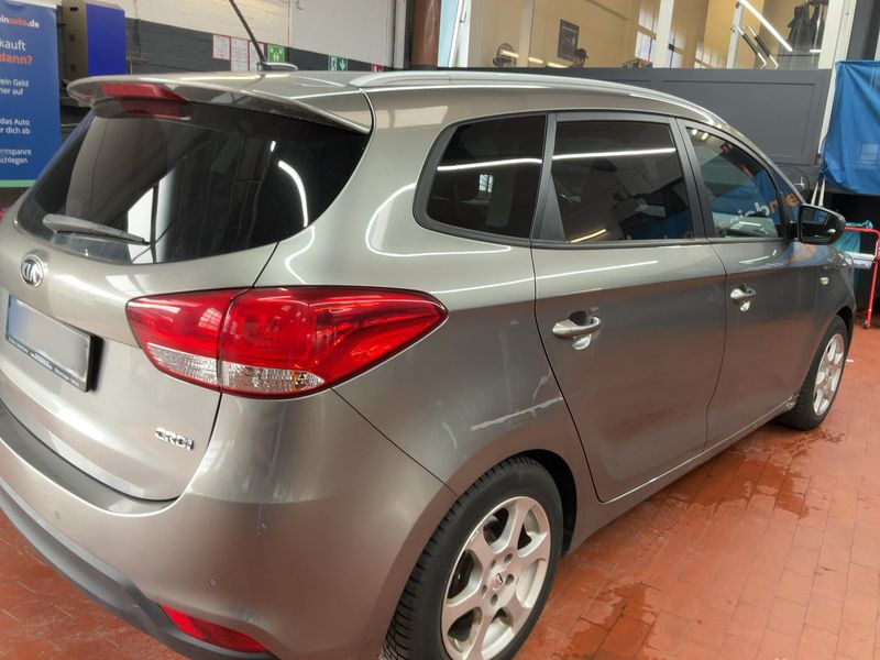 Kia Carens 1.7 CRDi Vision 2015 – снимка 8