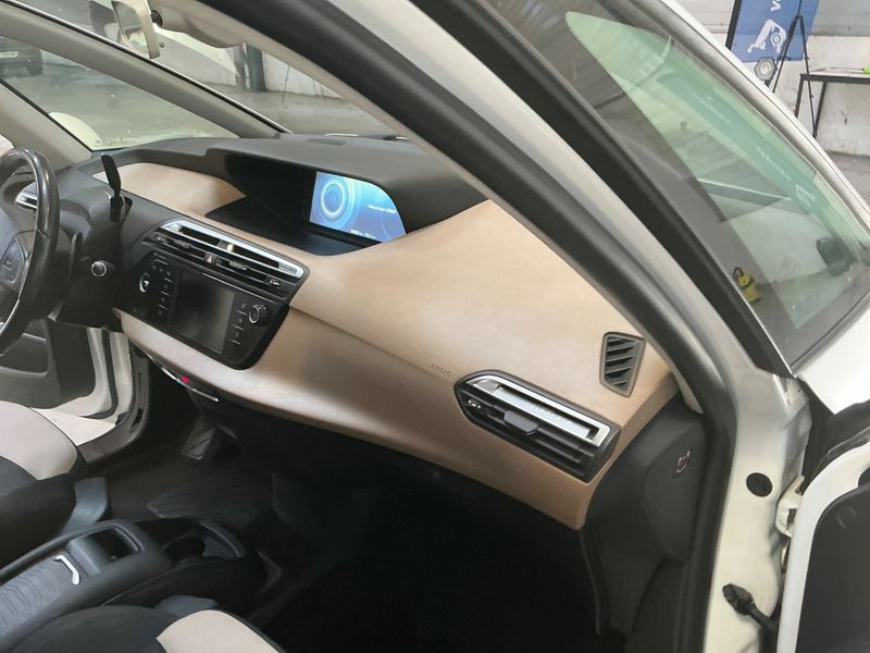 Citroen C4 Picasso 1.6 Blue-HDi Intensive 2015 – снимка 29