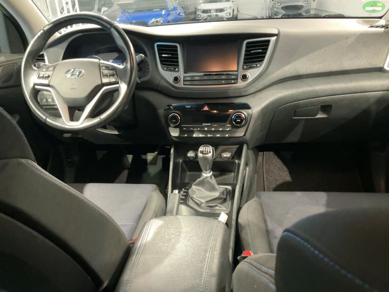 Hyundai Tucson 1.7 CRDi Intro Edition blue 2WD 2016 – снимка 18