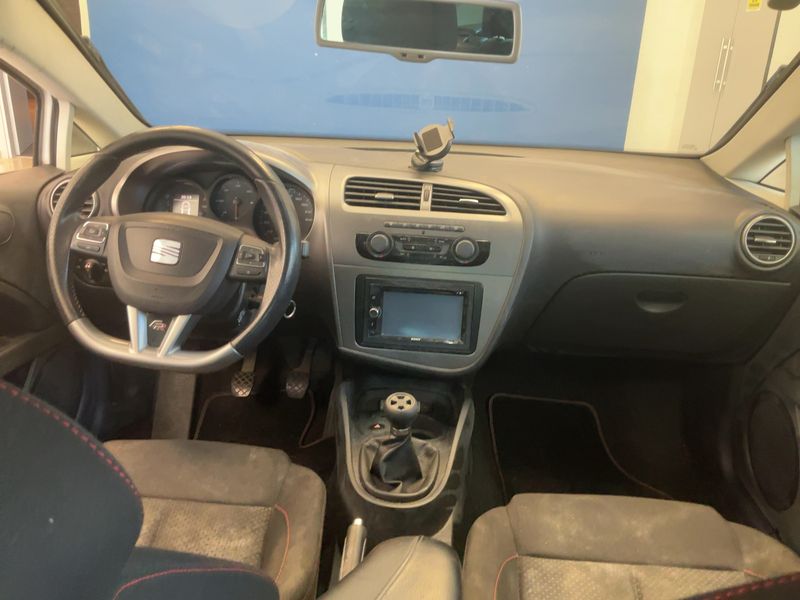 Seat Leon 2.0 TDI FR 2011 – снимка 17